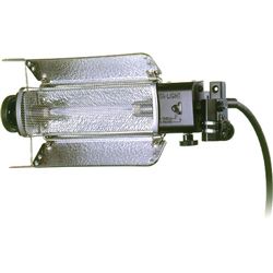 LOWEL TUNGSTEN FLOOD TOTA-LIGHT (120-240VAC)